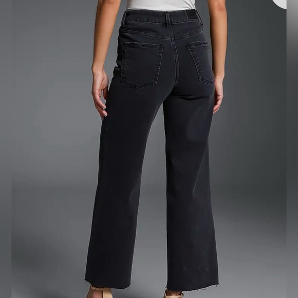 Buckle Black Jeans- like new - Picture 2 of 7